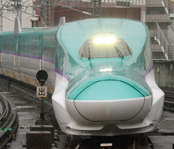 北海道新幹線（新青森～新函館北斗間）が開業
